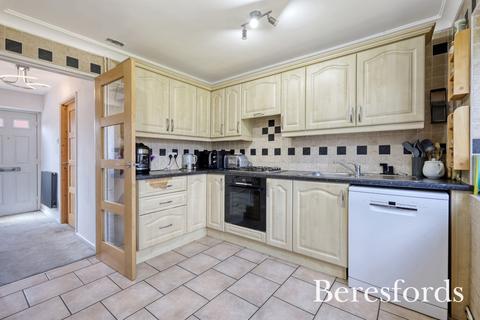 64 Chapel Fields, Harlow, CM17 9EH