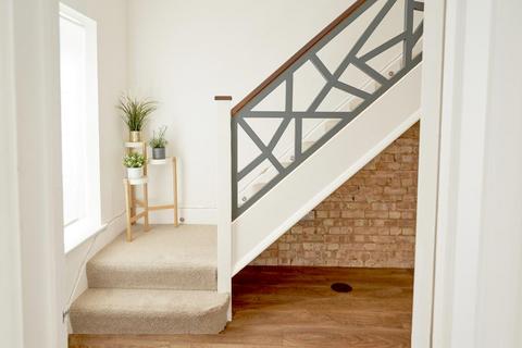 8 Inchwood, West Wickham, BR4 9RB