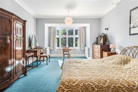13 Mount Park Crescent, London, W5 2RN