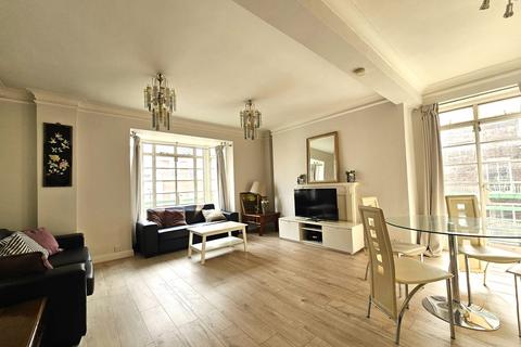 3 bedroom flat to rent, Dorset House, Gloucester Place, London, NW1