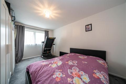 2 bedroom flat for sale, Kimpton Close, Hemel Hempstead