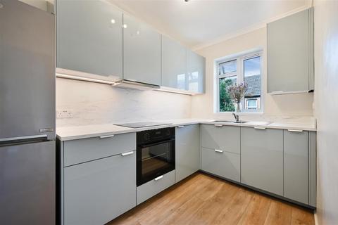 12a East Gardens, London, SW17 9DH