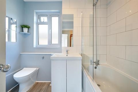 12a East Gardens, London, SW17 9DH