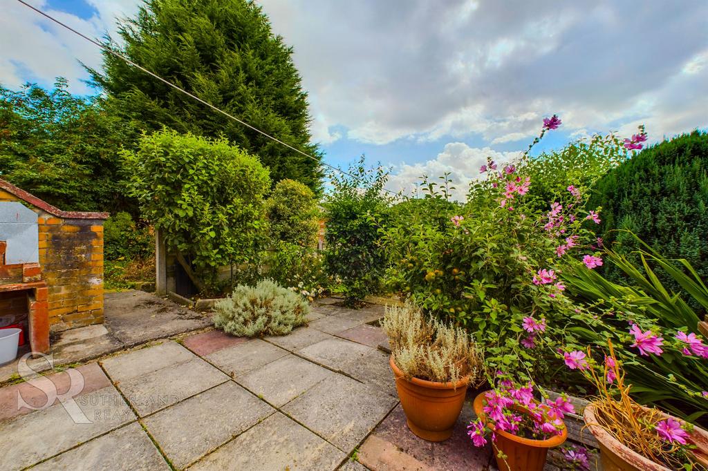 Lower Garden Patio Area