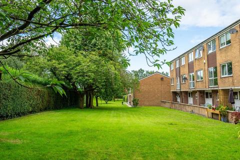 2 bedroom apartment for sale, Ashfield Court, York