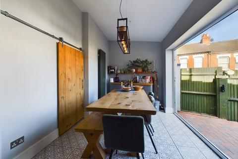 38 Balmoral Road, Northampton, NN2 6LA