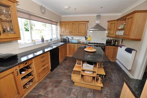 4 bedroom house for sale, Clifton Street, Laugharne, Carmarthen