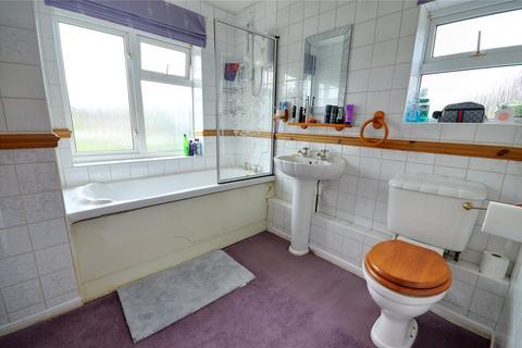 40 Felbridge Close, East Grinstead, RH19 2BN