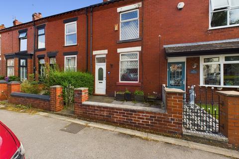 2 bedroom terraced house to rent, Stanley Street, Manchester M46