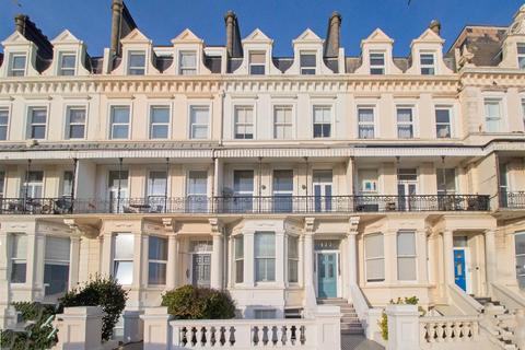 2 bedroom apartment to rent, Kingsway, Hove