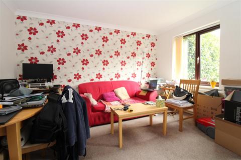 2 bedroom semi-detached house to rent, Wakehurst Place, Rustington, Littlehampton