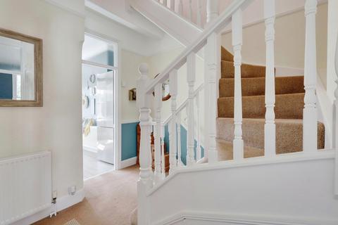 50a Elderton Road, Westcliff-on-sea, SS0 8AQ
