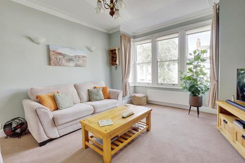 50a Elderton Road, Westcliff-on-sea, SS0 8AQ