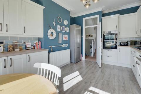50a Elderton Road, Westcliff-on-sea, SS0 8AQ