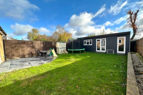 43 Hyde Meadows, Bovingdon, Hemel Hempstead, HP3 0ER