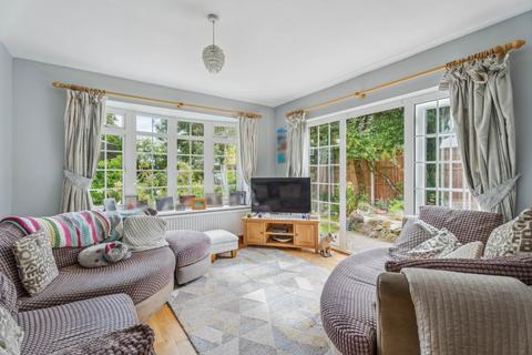 4 bedroom detached house for sale, Bournehall Avenue, Bushey