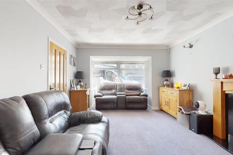 3 Beeches Grove, Bristol, BS4 2PA