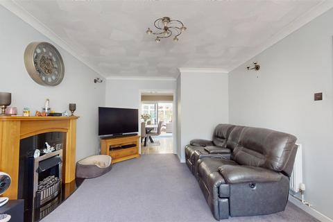 3 Beeches Grove, Bristol, BS4 2PA