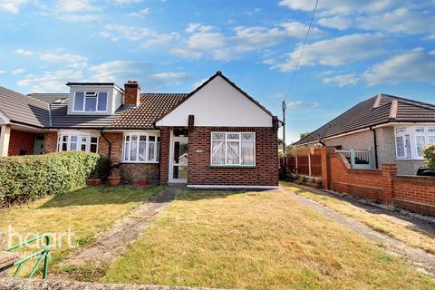 2 bedroom semi-detached bungalow for sale, Briscoe Road, Rainham