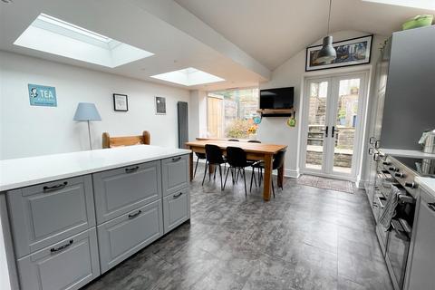 4 bedroom end of terrace house for sale, Leek Road, Buxton