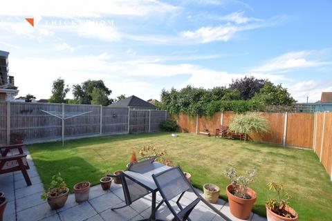 2 bedroom semi-detached bungalow for sale, Gainsford Gardens, Clacton-on-Sea