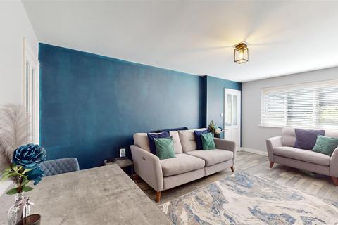 48 Challacombe, Furzton, Milton Keynes, MK4 1DP