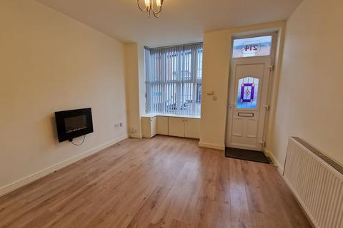 2 bedroom flat to rent, Aldersley Road, Tettenhall WV6