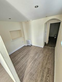 1 bedroom apartment to rent, Flat 2 9-10 High Street Lye, Stourbridge, West Midlands, DY9 8JT