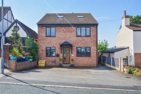 4 bedroom detached house for sale, Nunns Lane, Pontefract WF7