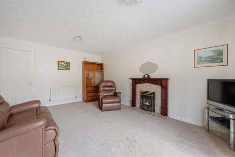 10 Barberry Close, Harrogate, HG3 2NZ