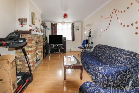 3 bedroom house to rent, Bishops Road , Hayes , Middlesex