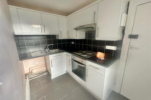 2 bedroom apartment for sale, Station Rd, Llanrwst