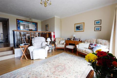 3 bedroom house for sale, Glan-Y-Mor, Barry