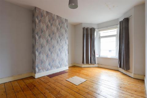 195 Barry Road, Barry, CF62 9BG