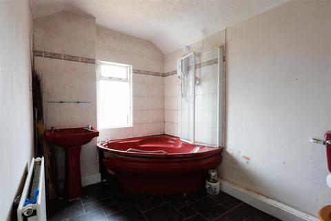 195 Barry Road, Barry, CF62 9BG