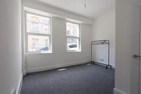 2 bedroom flat for sale, Main Street, Barry