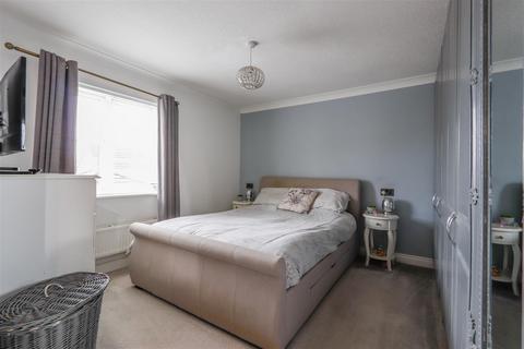 17 Dannog Y Coed, Barry, CF63 1HF