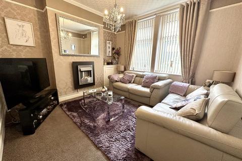 4 bedroom terraced house for sale, High Street, Barry