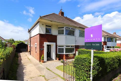 3 bedroom house for sale, Port Road West, Barry