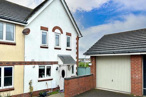 3 bedroom end of terrace house for sale, Gwennol Y Mor, Barry