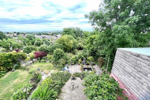 4 bedroom detached house for sale, Victoria Park Road, Barry