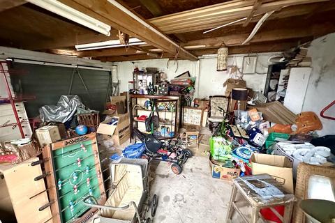 470 Gladstone Road, Barry, CF63 1NL