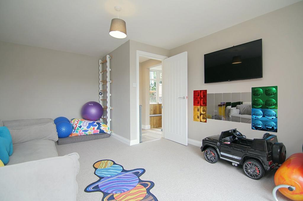 Playroom/Bedroom