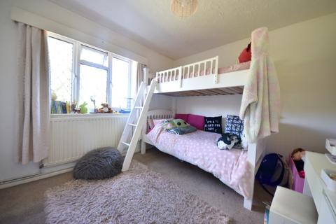 8 Isis Way, Bourne End, SL8 5NF