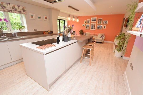 Open plan kitchen &amp; breakfast room