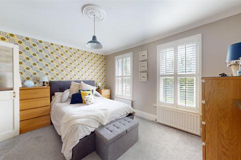109 Sun Lane, Gravesend, DA12 5HW