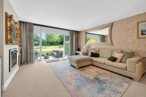 Flat 1, 1 Durham Avenue, Bromley, BR2 0QA