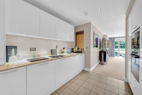 Flat 1, 1 Durham Avenue, Bromley, BR2 0QA