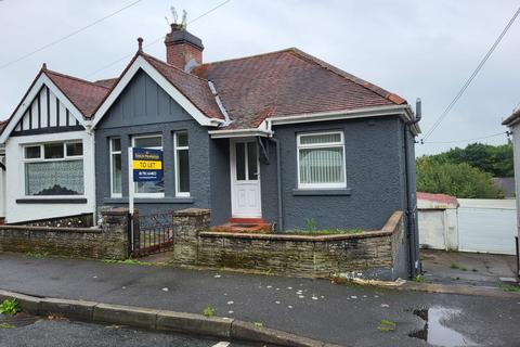 3 bedroom semi-detached house to rent, Park Drive, Neath SA10