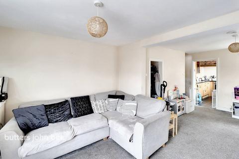 2 bedroom end of terrace house for sale, Station Road, Winsford